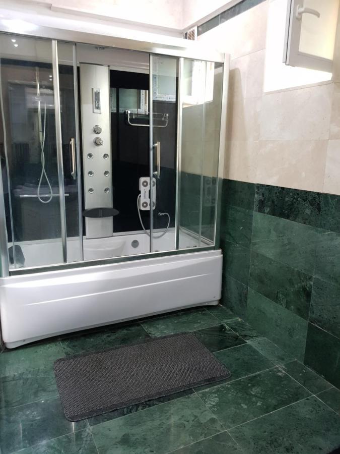 شقة بوخارست  في Apartament Langa Monza المظهر الخارجي الصورة
